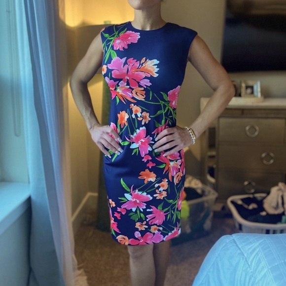 Vince Camuto Shift Dress - Picture 1 of 9